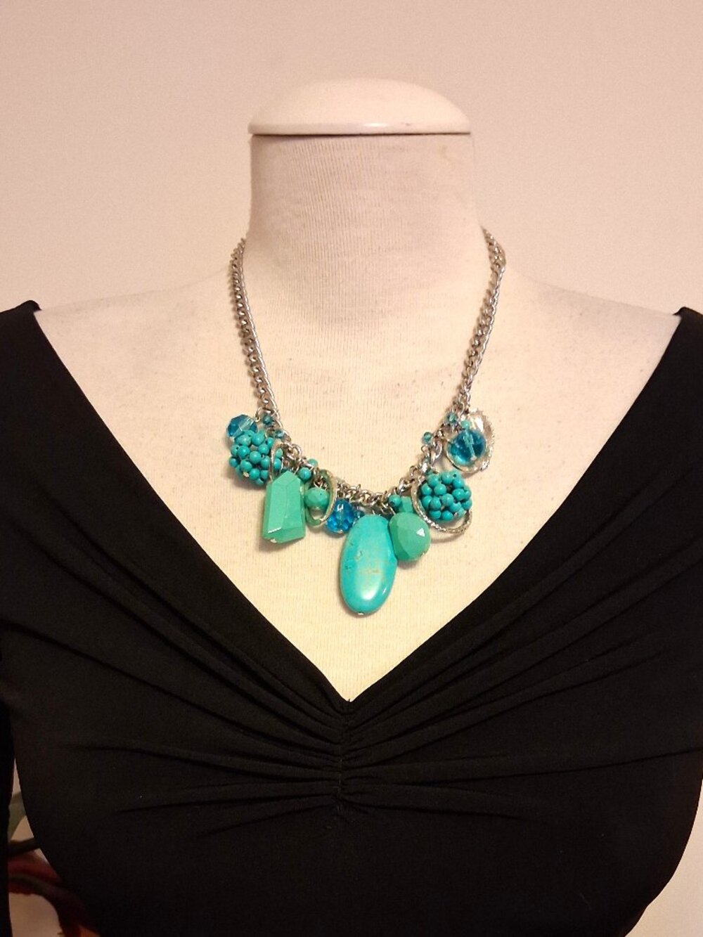 New Euro Collection  Vintage Teal Blue Beads Silver Plated Necklace & Earrings